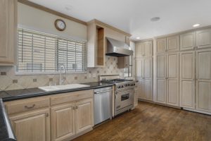 2347 Glendon Ave, Los Angeles 90064