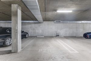 4550 Coldwater Canyon, #303. Studio City, CA 91604